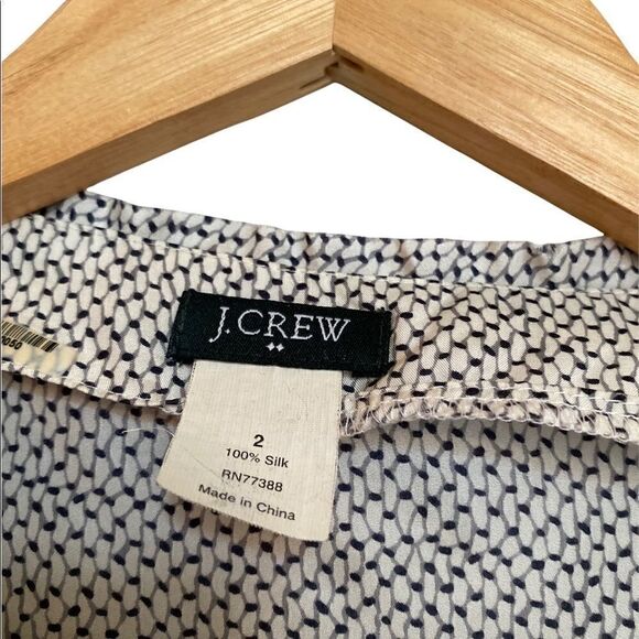 J. Crew Sleeveless Blouse 100% Silk Size 2 - Picture 3 of 4